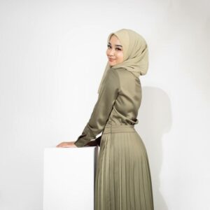 Rose Pleated Dress in Olive Green - Image 5