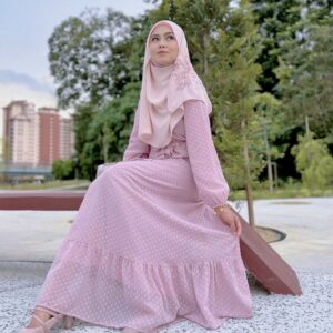 Syracuse Dress in Lily - Image 2